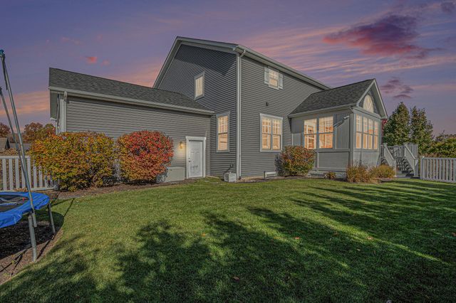 753 Mill Crossing, Valparaiso, IN 46385
