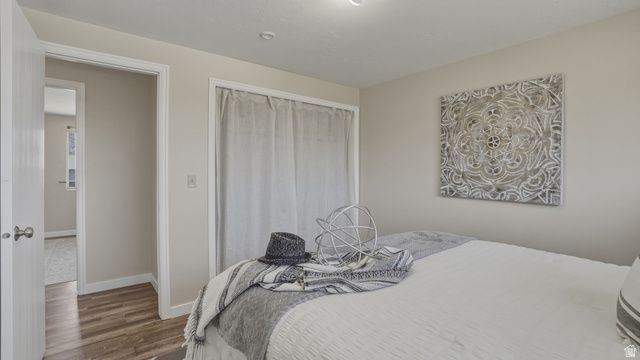 837 E CARNATION DR, Sandy, UT 84094