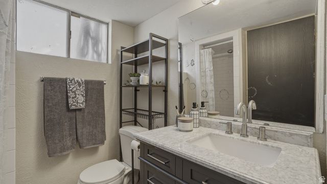 837 E CARNATION DR, Sandy, UT 84094