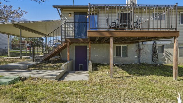 837 E CARNATION DR, Sandy, UT 84094