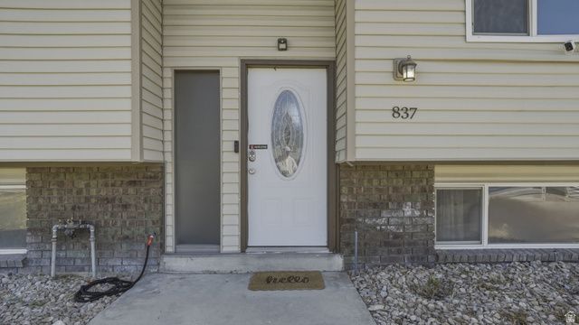 837 E CARNATION DR, Sandy, UT 84094