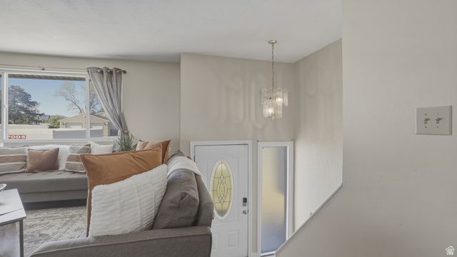 837 E CARNATION DR, Sandy, UT 84094