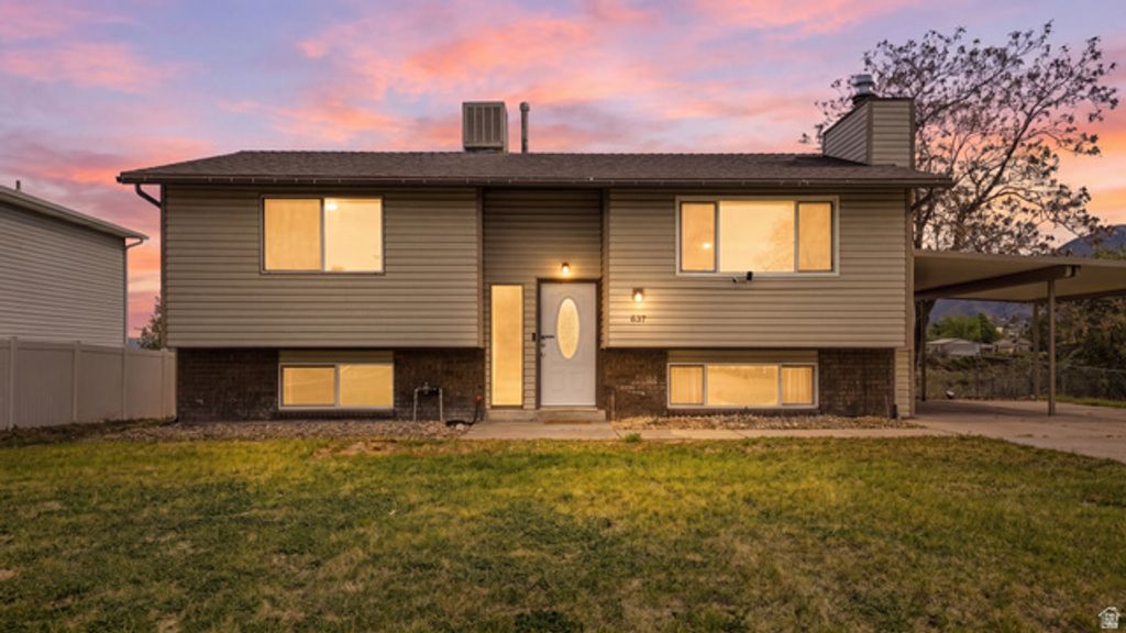 837 E CARNATION DR, Sandy, UT 84094