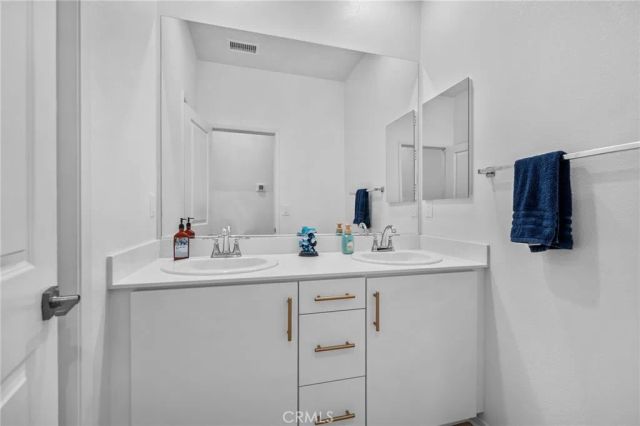5604 Altamura 3, Fontana, CA 92336