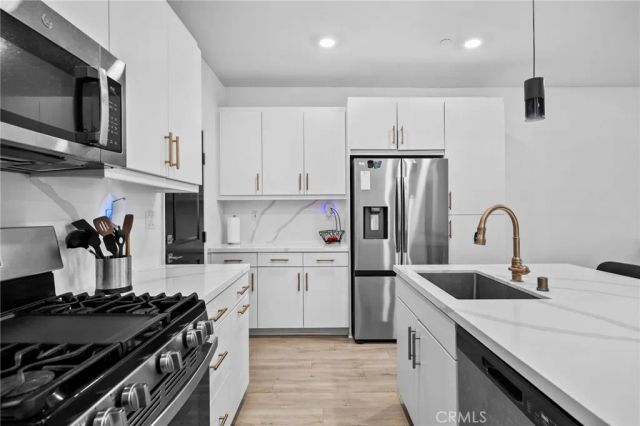5604 Altamura 3, Fontana, CA 92336
