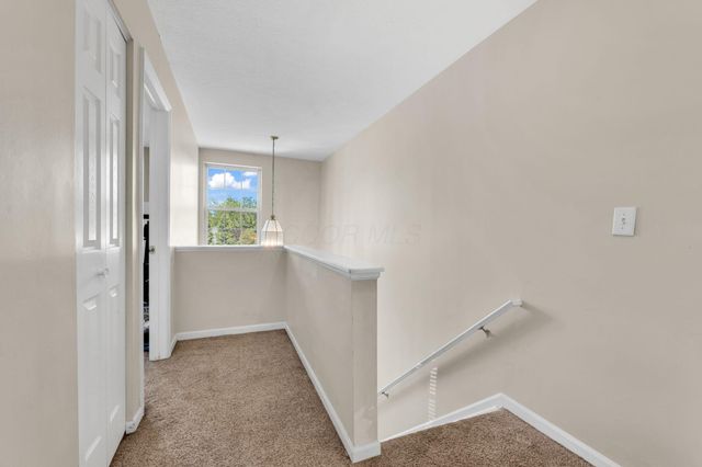 3071 Birch Hollow Way, Columbus, OH 43231