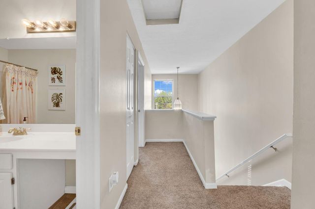 3071 Birch Hollow Way, Columbus, OH 43231