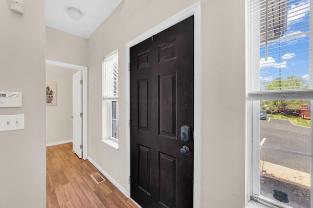 3071 Birch Hollow Way, Columbus, OH 43231