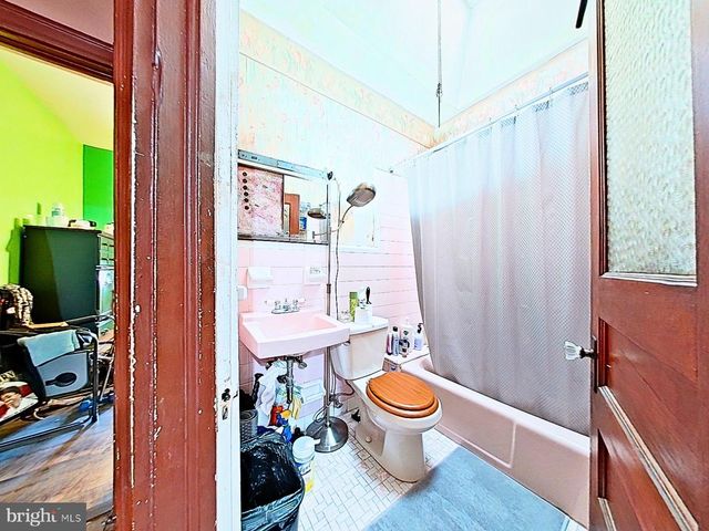 2821 N MARSTON ST, Philadelphia, PA 19132