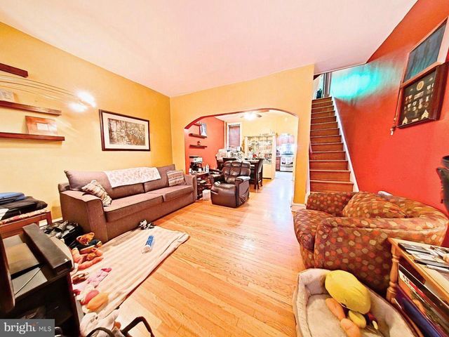 2821 N MARSTON ST, Philadelphia, PA 19132