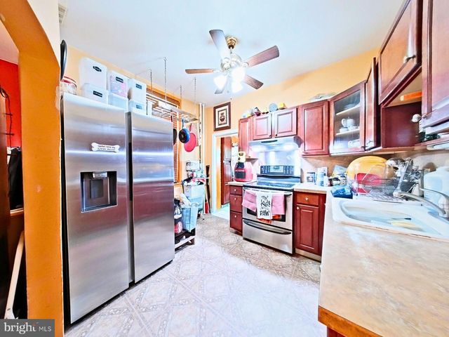 2821 N MARSTON ST, Philadelphia, PA 19132