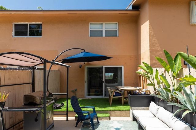 450 SE 7th Street 232, Dania Beach, FL 33004