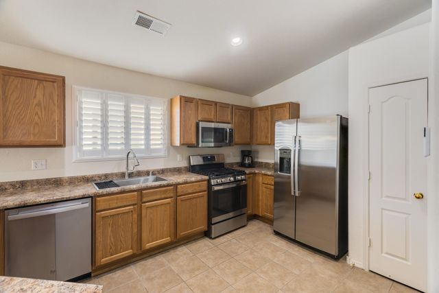 360 Playful Meadows Drive NE, Rio Rancho, NM 87144