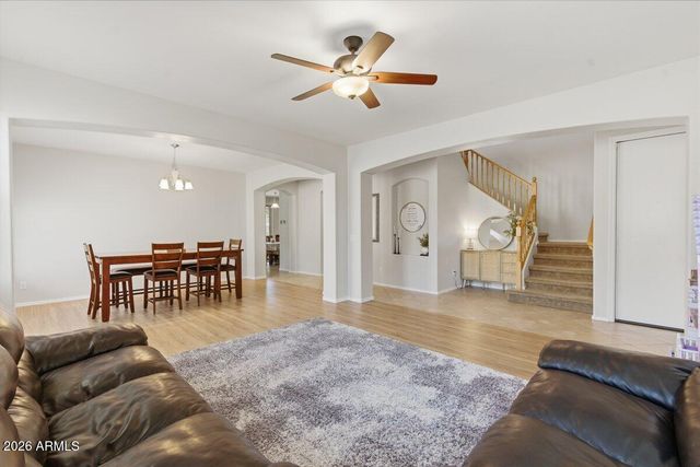 1876 E AZALEA Court, Gilbert, AZ 85298