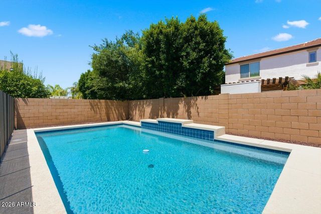 1876 E AZALEA Court, Gilbert, AZ 85298