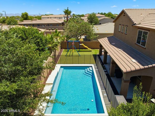 1876 E AZALEA Court, Gilbert, AZ 85298