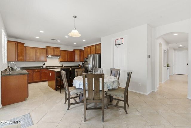 1876 E AZALEA Court, Gilbert, AZ 85298