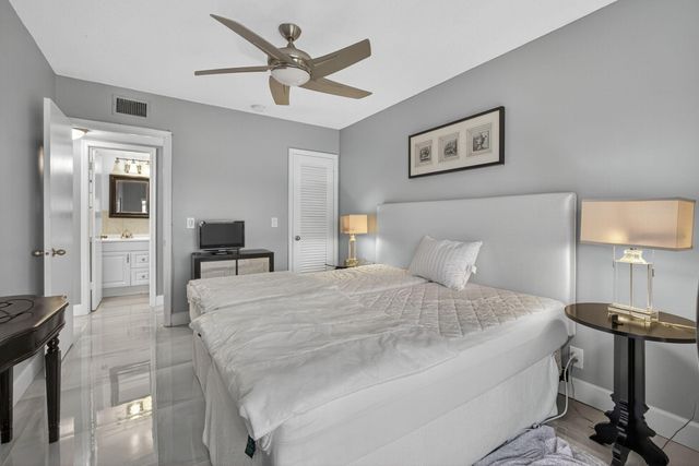 160 EASTHAMPTON G, West Palm Beach, FL 33417