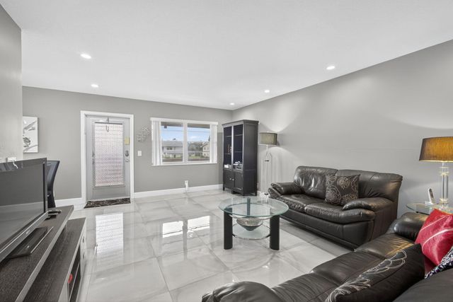 160 EASTHAMPTON G, West Palm Beach, FL 33417