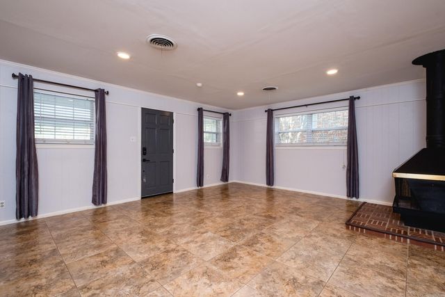 615 N Hughes Street, Little Rock, AR 72205