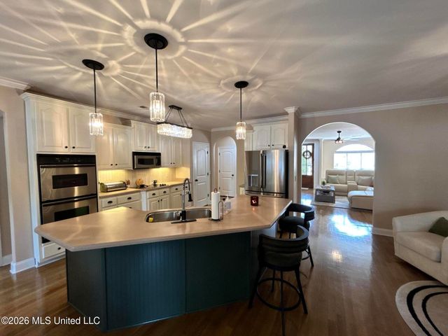 9084 Belle Maison Boulevard, Olive Branch, MS 38654