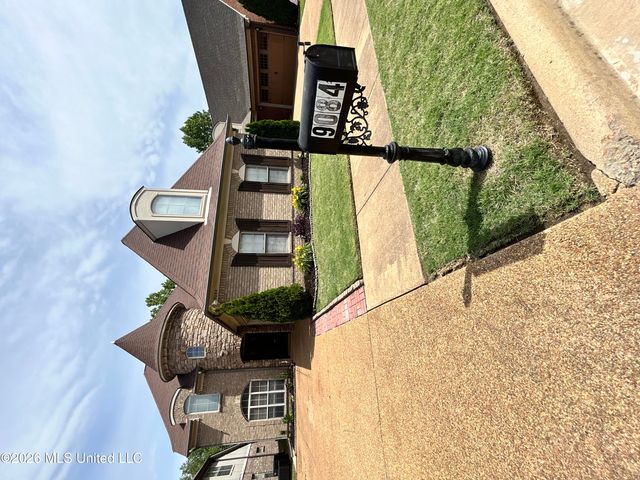 9084 Belle Maison Boulevard, Olive Branch, MS 38654