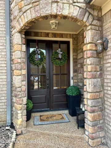 9084 Belle Maison Boulevard, Olive Branch, MS 38654