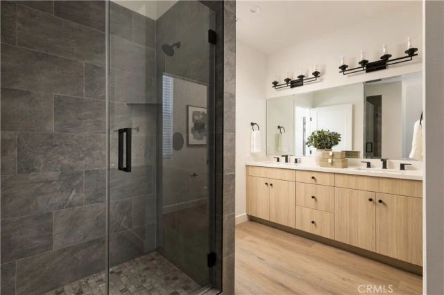 551 Bernard, Costa Mesa, CA 92627