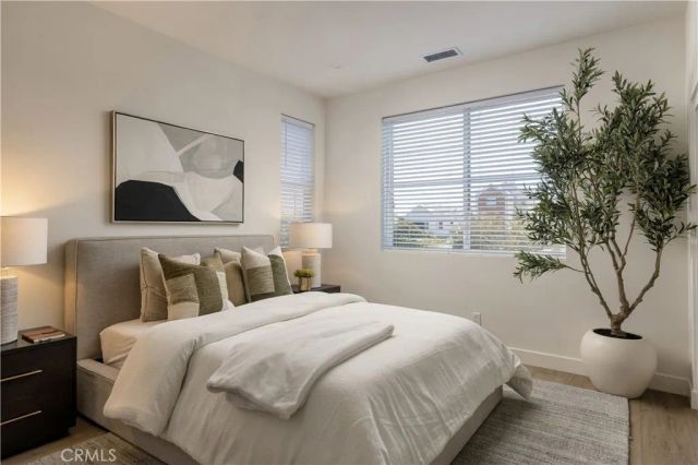551 Bernard, Costa Mesa, CA 92627