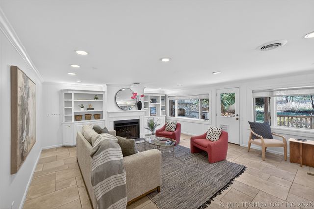 3622 S Yorktown Avenue, Tulsa, OK 74105