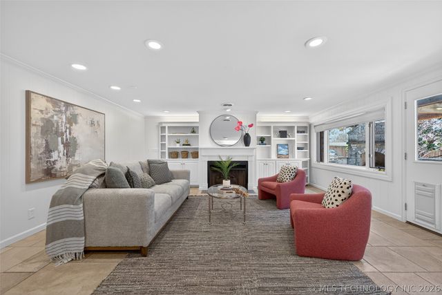 3622 S Yorktown Avenue, Tulsa, OK 74105