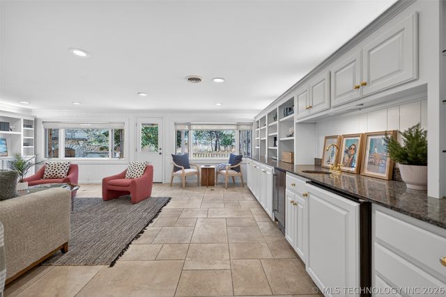 3622 S Yorktown Avenue, Tulsa, OK 74105