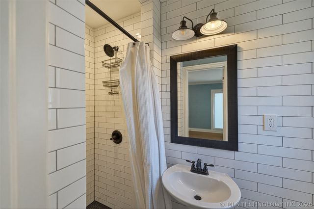 3622 S Yorktown Avenue, Tulsa, OK 74105