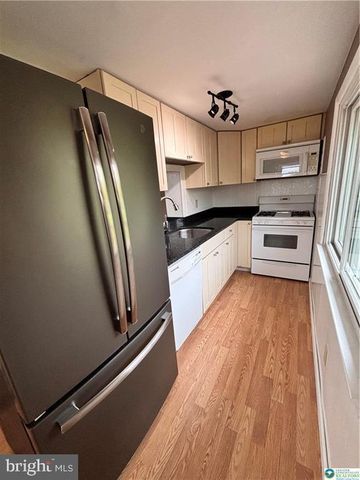 414 S 6TH ST, Emmaus, PA 18049