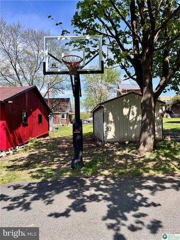 414 S 6TH ST, Emmaus, PA 18049