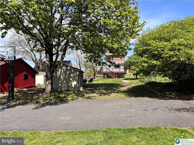 414 S 6TH ST, Emmaus, PA 18049