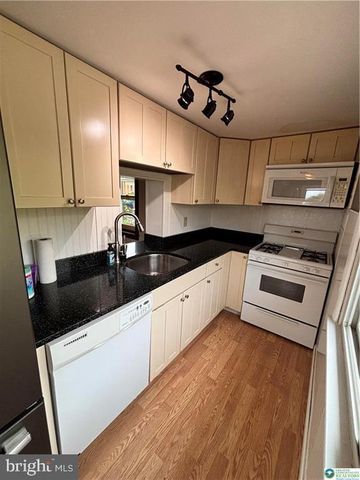 414 S 6TH ST, Emmaus, PA 18049