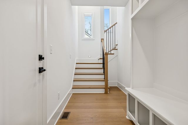 904 Douglas Ave, Nashville, TN 37206