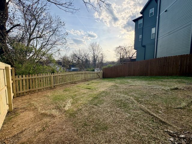 904 Douglas Ave, Nashville, TN 37206