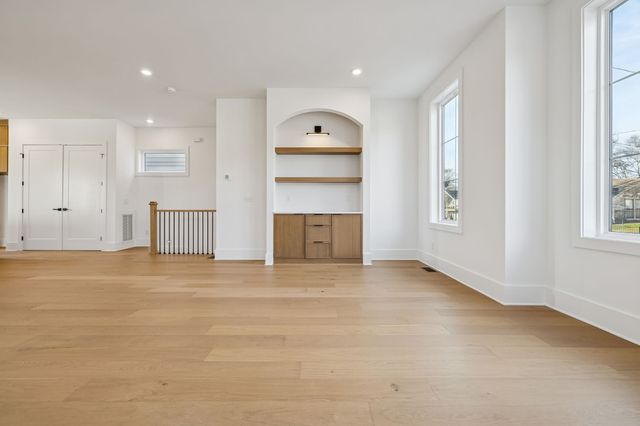 904 Douglas Ave, Nashville, TN 37206