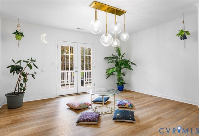 602 Red Maple Dr, Manakin Sabot, VA 23103