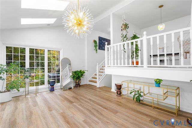 602 Red Maple Dr, Manakin Sabot, VA 23103