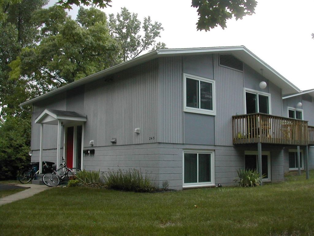 245 Brookridge Court 1, Ann Arbor, MI 48103