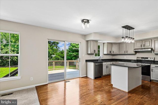 6034 FLOREY RD, Hanover, MD 21076