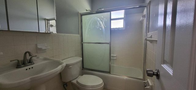 5240 NE 14th Way 5, Fort Lauderdale, FL 33334