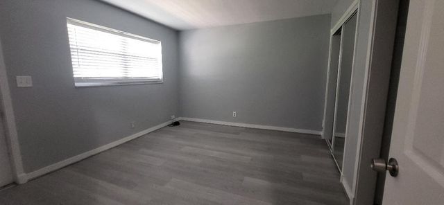 5240 NE 14th Way 5, Fort Lauderdale, FL 33334