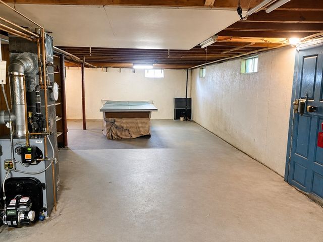1282 Quaker St, Northbridge, MA 01534