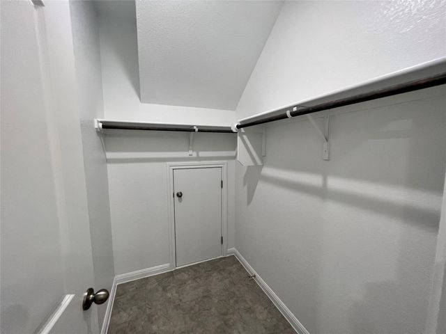 2421 Danbury LN, Leander, TX 78641