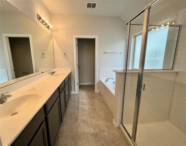 2421 Danbury LN, Leander, TX 78641