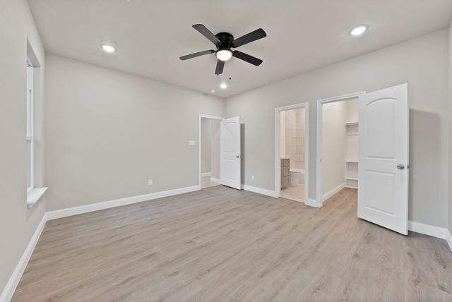 1112 Trinity Street, Cleburne, TX 76031
